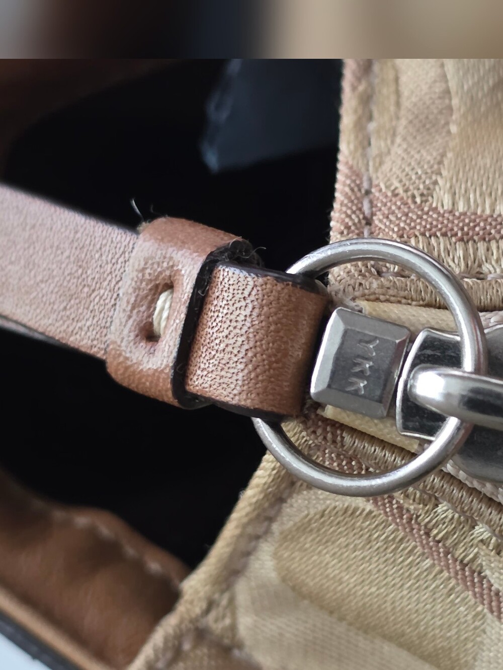Coach Gallery Pleated Tote With Leather trim (2009) - Picture 7 of 15